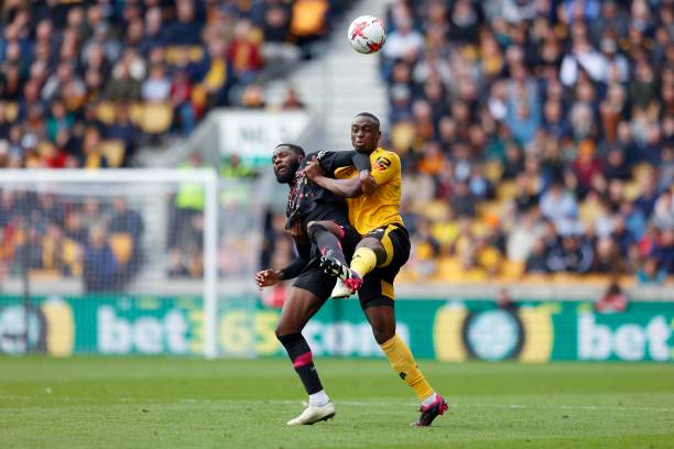 赖于场上的 赖于场上的