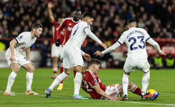 奠定了坚实 奠定了坚实